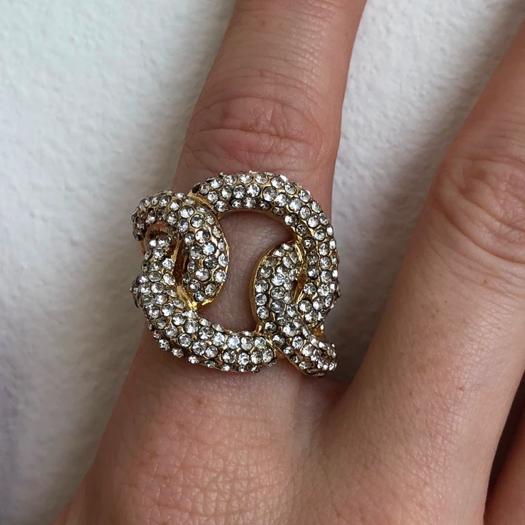 Red Carpet Circle Link Stretch Ring