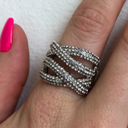 Red Carpet Criss Cross Stretch Ring