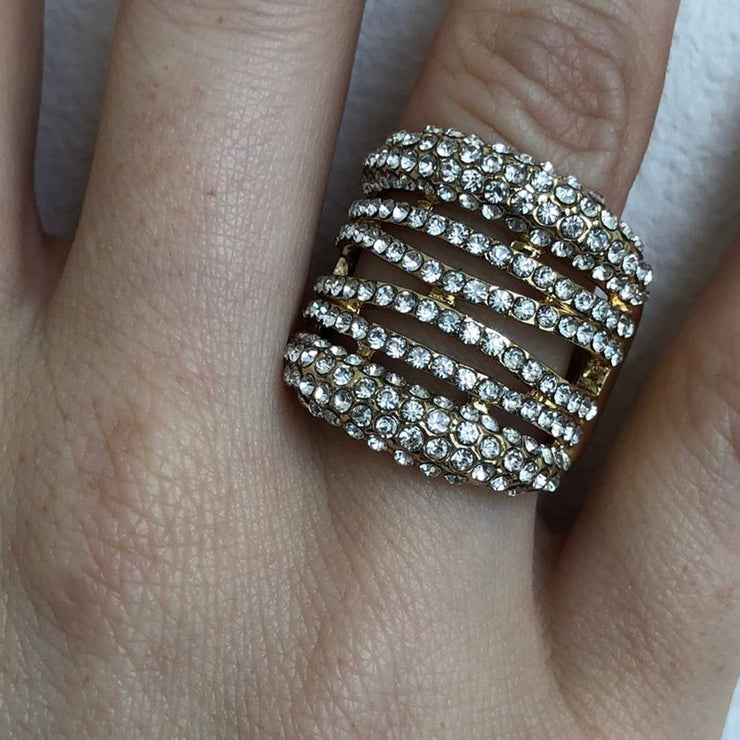 Red Carpet Wavy Line Stretch Ring